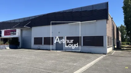 Local d'activité à louer Toulouse avec visibilité sur boulevard passant - Offre immobilière - Arthur Loyd