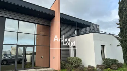 Bâtiment de bureaux à louer à Plaisance-du-Touch avec terrasse - Offre immobilière - Arthur Loyd