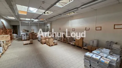 <br />Local Activité - À Vendre - Sud-Est de Bayeux<br /> - Offre immobilière - Arthur Loyd