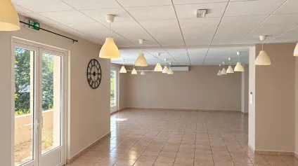 <br />A louer Bureaux AYTRE 300 m²<br /> - Offre immobilière - Arthur Loyd