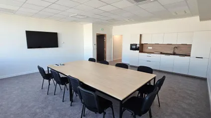 <br />A vendre Local d'activité logistique PERIGNY 2334 m²<br /> - Offre immobilière - Arthur Loyd