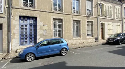 Bureau à vendre à CHATEAUDUN 28200 - Offre immobilière - Arthur Loyd