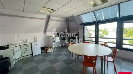 BLOIS - VENTE BUREAUX DE 85 M² - QUARTIER ADMINISTRATIF - Offre immobilière - Arthur Loyd