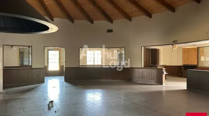 ROMORANTIN-LANTHENAY - VENTE LOCAL COMMERIAL DE 359 M² - SORTIE A85 - Offre immobilière - Arthur Loyd