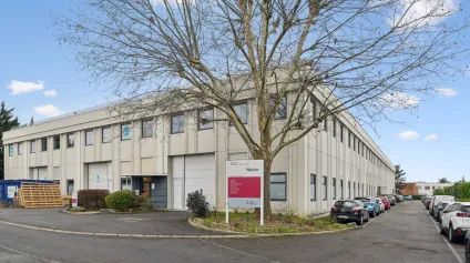 Locaux d’activité à louer à Nanterre accès rapide A86 et parkings - Offre immobilière - Arthur Loyd