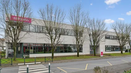 Parc Nanterre-Seine - Bureaux à louer à proximité du RER A - Nombreux services sur site - Offre immobilière - Arthur Loyd