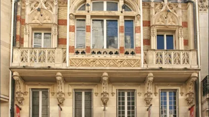 Bureaux à vendre à Paris hôtel particulier rénové avec terrasse - Offre immobilière - Arthur Loyd
