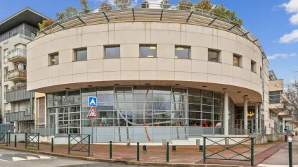 Bureaux à vendre à Nanterre avec terrasse et accès PMR dans quartier recherché - Offre immobilière - Arthur Loyd