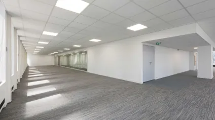 Bureaux à louer à Puteaux La Défense dans immeuble rénové et sécurisé - Offre immobilière - Arthur Loyd
