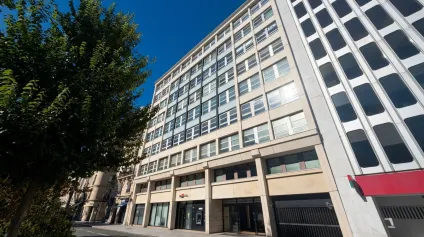 Bureaux à louer Neuilly-sur-Seine avec vue jardin et parking électrique - Offre immobilière - Arthur Loyd