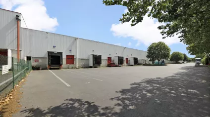 A l'Ouest de Paris, 5 632 m² à louer - Offre immobilière - Arthur Loyd