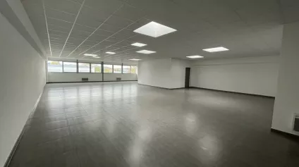BUREAUX à LOUER de 660.89 m² - Offre immobilière - Arthur Loyd