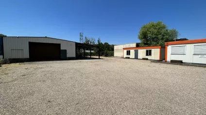 LOCAL D'ACTIVITE - ENTREPOT à LOUER de 440 m² - Offre immobilière - Arthur Loyd