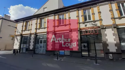 LOCAL COMMERCIAL A LOUER CLERMONT-FERRAND 240 M² +70 M² Réserves. - Offre immobilière - Arthur Loyd