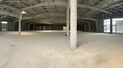LOCAL COMMERCIAL à LOUER de 930 m² - Offre immobilière - Arthur Loyd