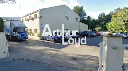 Arthur Loyd vous propose des locaux d'activité mixtes indépendant de 1 775 m² avec bureaux à l'étage sur un foncier de 3 000m² - Offre immobilière - Arthur Loyd