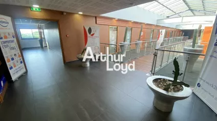 Bureaux à louer 46 m² Fréjus - ZI LA PALUD - Offre immobilière - Arthur Loyd