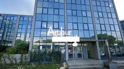 Bureaux rénovés à louer 48 m² Nice Ouest Quartier Meridia Nice Eco Vallée - Offre immobilière - Arthur Loyd