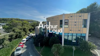Bureaux à louer 140 m² - Proche zone commerciale Vallauris - Offre immobilière - Arthur Loyd
