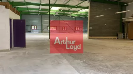 A louer un local à sur la Zone de l'Ormeau - Offre immobilière - Arthur Loyd