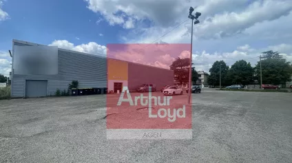 Local commercial Agen 880 m2 - Offre immobilière - Arthur Loyd