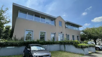 Proche Saint Germain en Laye - Bureaux à louer - Offre immobilière - Arthur Loyd