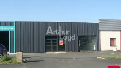 A LOUER - CHATEAUROUX / Le Poinçonnet - LOCAL COMMERCIAL - 280m² - Offre immobilière - Arthur Loyd
