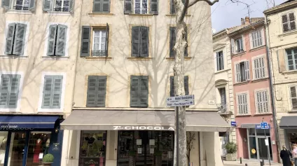 Droit au bail ou Fond de commerce à vendre Salon de Provence - Offre immobilière - Arthur Loyd