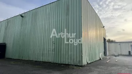 IDEALEMENT SITUE A PROXIMITE DES AXES ROUTIERS - Offre immobilière - Arthur Loyd