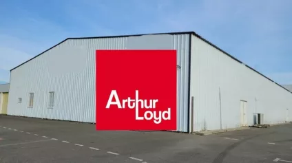 A LOUER LOCAL D'ACTIVITE DE 1 000 m2 - ZONE ARTISANALE - LES SABLES D'OLONNE - Offre immobilière - Arthur Loyd