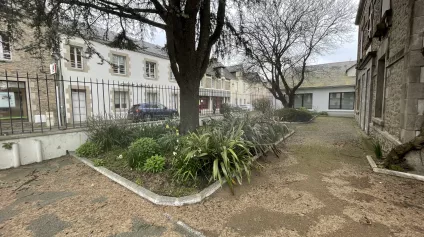 A LOUER - BUREAUX - 430 M2 - 250 M2 - 180 m2 - GUERANDE - Offre immobilière - Arthur Loyd