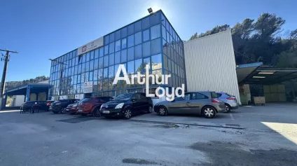 4 000 m² d'entrepôt avec quai + 600 m² de bureaux - Offre immobilière - Arthur Loyd