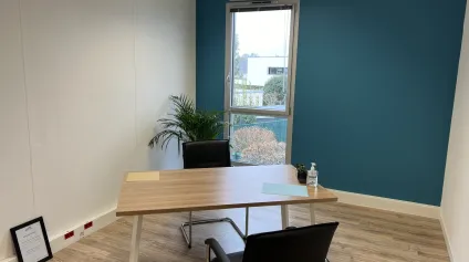 Bureaux à louer à La Chapelle-sur-Erdre avec parking extérieur sécurisé - Offre immobilière - Arthur Loyd