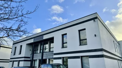 Villeneuve d'Ascq - EUROPARC - Plateaux de bureaux à louer en RDC avec jardin et emplacements de parking - Offre immobilière - Arthur Loyd