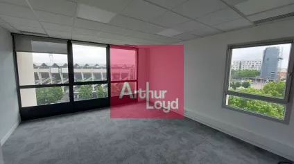 BUREAUX À LOUER 464 M² CLERMONT-FERRAND - Offre immobilière - Arthur Loyd