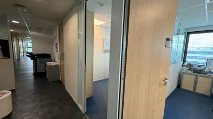 TOURS NORD L'AERONEF - D 910 ET ECHANGEUR A10 - A LOUER BUREAUX DE 480 M² - 4EME ETAGE - Offre immobilière - Arthur Loyd