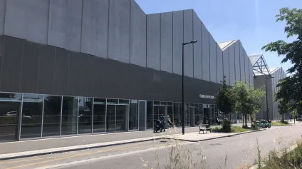 Location locaux commerciaux à Bordeaux accès direct au tram B et au parking - Offre immobilière - Arthur Loyd