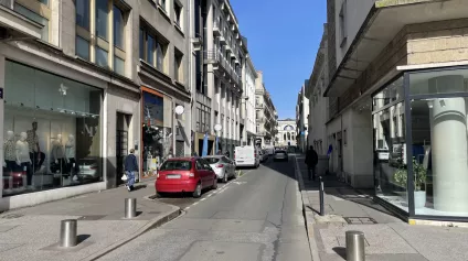 Local commercial à louer à Nantes centre ville lumineux - Offre immobilière - Arthur Loyd