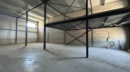 LOCAUX NEUFS À LOUER POLYGONE NORD - Offre immobilière - Arthur Loyd