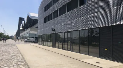 A LOUER - LOCAUX COMMERCIAUX - BORDEAUX - Offre immobilière - Arthur Loyd
