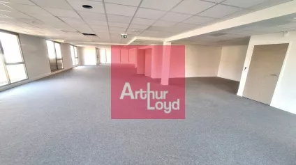 CLERMONT-FERRAND LA PARDIEU A LOUER BUREAUX NEUF 223m² - Offre immobilière - Arthur Loyd