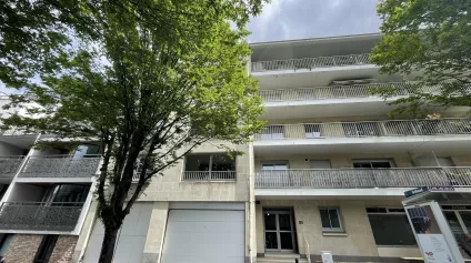 BUREAUX À LOUER-50 M²-PARC DE PROCÉ - Offre immobilière - Arthur Loyd