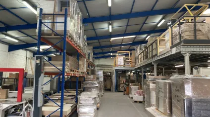 Entrepôt sur un axe stratégique à louer à Artigues-Près-Bordeaux - Offre immobilière - Arthur Loyd
