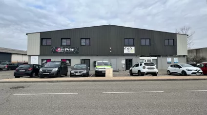 BOURG EN BRESSE - SPECIAL INVESTISSEUR - LOCAUX D'ACTIVITÉ LOUES BAIL LONG TERME - Offre immobilière - Arthur Loyd