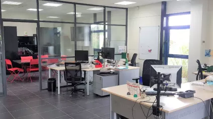 A LOUER IMMEUBLE DE BUREAU DE 200M2 POITIERS SECTEUR CHU - Offre immobilière - Arthur Loyd