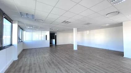 Location de bureaux à Pessac à proximité de la rocade et du tram B - Offre immobilière - Arthur Loyd