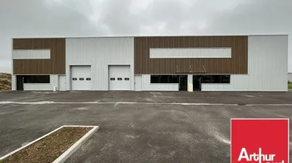 LOCAL D'ACTIVITE - ENTREPOT à LOUER de 200 m² - Offre immobilière - Arthur Loyd