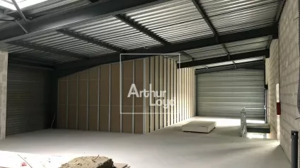 Local neuf à aménager selon les besoins - Offre immobilière - Arthur Loyd