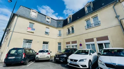 A LOUER - BUREAUX - 35 M2 - COMPIEGNE CENTRE-VILLE - Offre immobilière - Arthur Loyd