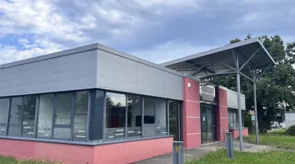 A vendre - Bourg en Bresse - Norelan - Bâtiment indépendant avec parkings - Offre immobilière - Arthur Loyd